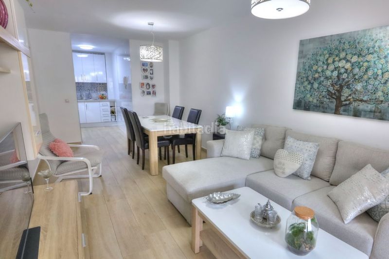 Foto 243023f2-d61d-4048-86d4-bcd43162a03f. Apartment in calle almuñécar 2 in Zona Centro Comercial Torrequebrada Benalmádena