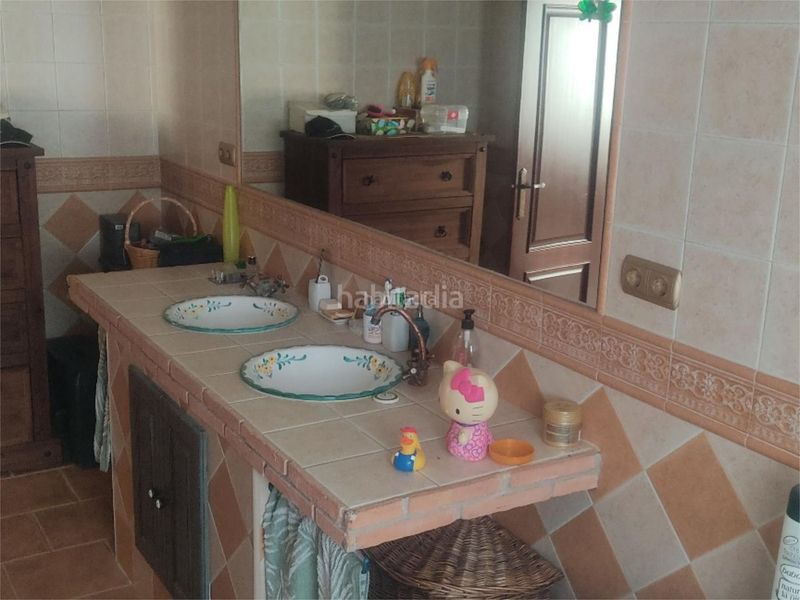 Foto 23ad19a9-1a25-4f74-ad61-95318230056e. Casa a calle guadanuño 21 a Obejo