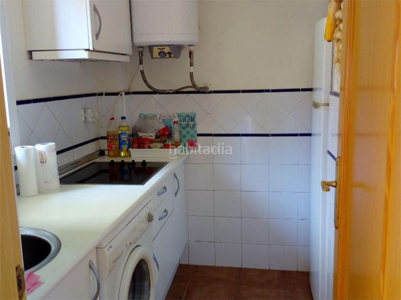 Foto a8db491d-22be-4dad-ad12-39869f220557. Rent semi detached house in avenida de las cumbres 31 in Islantilla