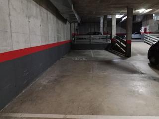 Aparcament cotxe a Carrer de mossèn josep pons 63. 2 plazas de aparcamiento amplias