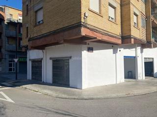 Local Comercial a Carrer hospitalers de sant joan 20. Estupendo almacen de 100 m2  con altillo de 30 m2.