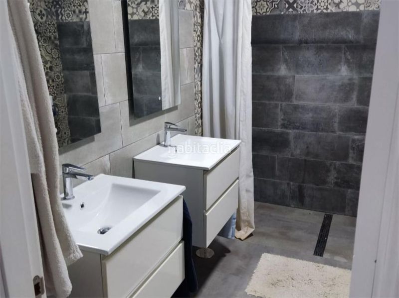 Foto 4f288686-4082-421a-ad3f-790b158a69e9. Casa adosada en calle romero 22 / calle pozo en Fuente Palmera