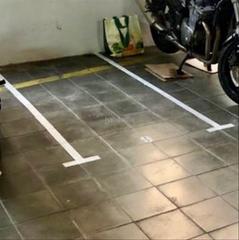 Miete Motorradparkplatz in Carrer d'emili badiella 0. Aparcamiento muy cómodo
