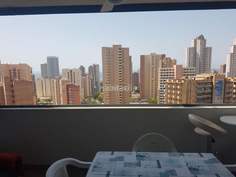 Foto 319b71fa-1f6e-4a38-bd28-890142dabe18. Alquiler apartamento en calle lérida 4 levante en Benidorm