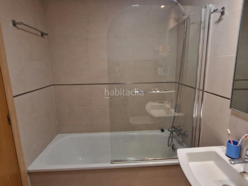 Foto 54296939-3c0e-4705-8424-535f356dd141. Alquiler apartamento en calle lérida 4 levante en Benidorm