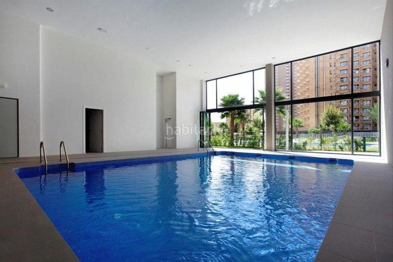 Foto bf4dbc2a-fc9d-4f92-850d-8694b685d1dc. Alquiler apartamento en calle lérida 4 levante en Benidorm