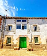 Maison à Lugar escobados de arriba 9. Casa de pueblo con huerta