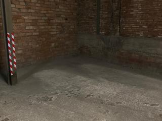 Miete Motorradparkplatz in Carrer d'oriol 21. Ideal moto.