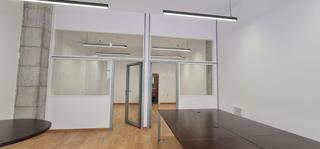 Rent Office space in Carrer de sant joan de malta 153. Despacho de uso exclusivo a pie de calle en 22@