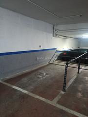 Location Parking voiture à Carrer de sant ernest 21. Plaza de parquing