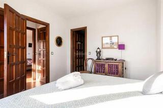 Miete Appartement in Calle de juliana 4. Jardín de los reyes - parque real / calle de julia