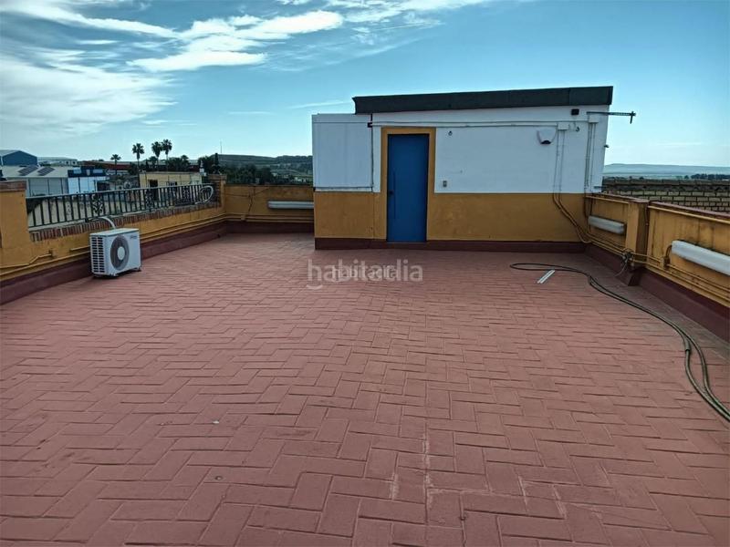 Foto 23778a9b-7878-4759-bbdc-fef07b56a55e. Casa adossada a calle blas infante 32 a Aznalcóllar