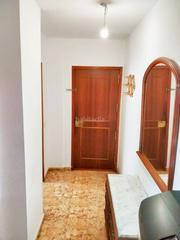 Lloguer Casa a Avenida trinidad 37. Habitación. piso serio estudiantes. leer bien