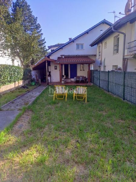 Foto 80313ba0-8673-4097-8259-acb6771ab26b. Casa en rue de béhobie 59 a / rue de béhobie en Hendaye