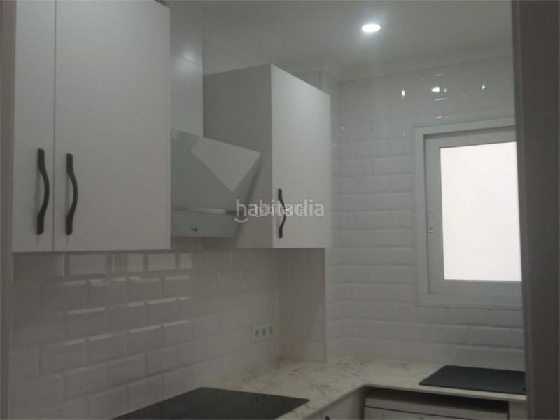 Foto b6584411-69f7-4b9b-b42c-471b8ff9b971. Rent flat in carrer de salamanca 29 in Gran Via Valencia