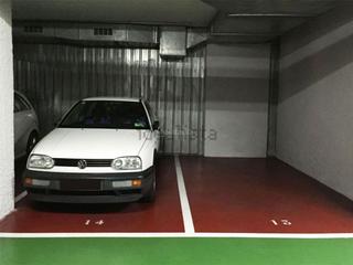 Alquiler Parking coche en Carrer de vilamarí 104. La nova esquerra de l