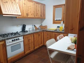Lloguer Tríplex a Carrer llevant 3. Casa espaiosa i molt còmode en comunit de 5 veïns