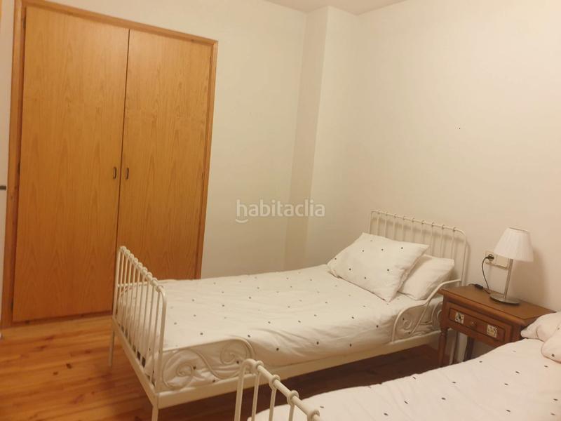 Foto 9621093f-1cbd-49e2-b5c0-a14194a93a67. Miete dreistöckige wohnung in carrer llevant 1 in Puigcerdà