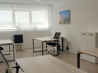 Rent Office space in Calle ramal de corpas 9. Cúllar vega / calle pago del lunes