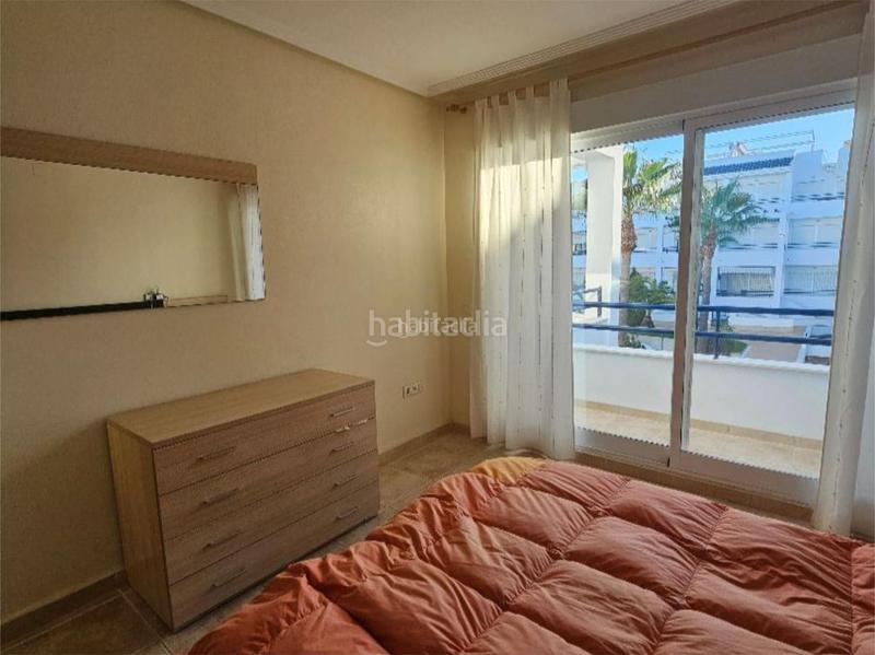 Foto 2f4687f4-a09f-4274-ad8f-73ac15a5c241. Piso en calle mar rojo 16 La Veleta / avenida del pacífico en Torrevieja
