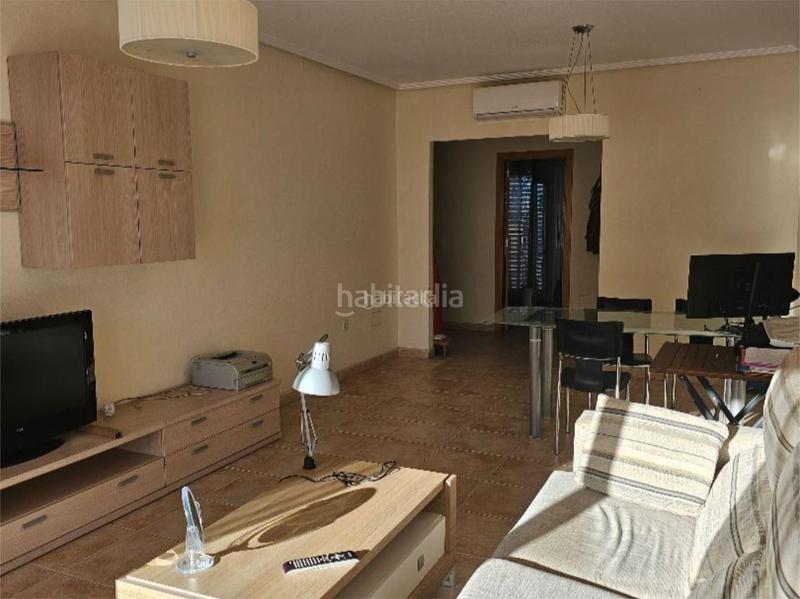 Foto 49d2655a-b7e0-4305-b7a5-afebcbbde785. Piso en calle mar rojo 16 La Veleta / avenida del pacífico en Torrevieja