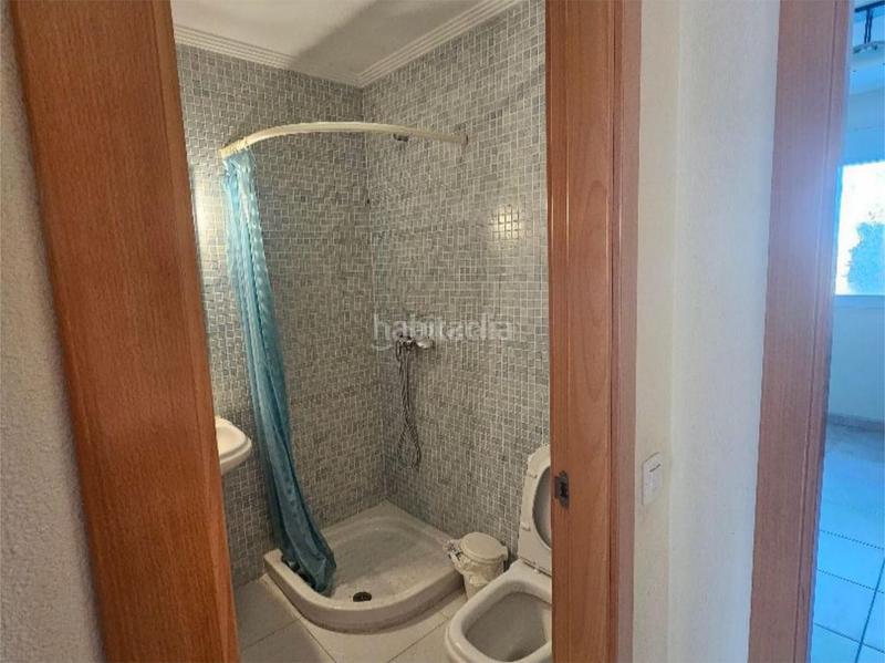 Foto 753a3cf1-a404-4d89-aebd-21fd459afb0e. Piso en calle mar rojo 16 La Veleta / avenida del pacífico en Torrevieja