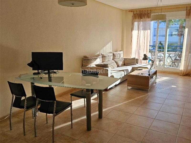 Foto c0d564d8-81b6-41db-b021-6289adf1435c. Piso en calle mar rojo 16 La Veleta / avenida del pacífico en Torrevieja