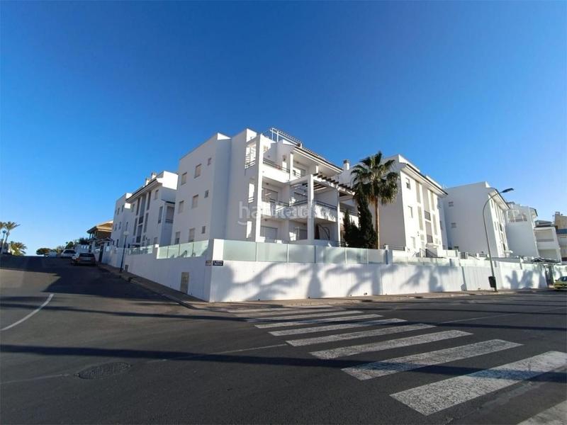 Foto ca9d35b9-9cbc-42ef-8126-f8fe480634f9. Piso en calle mar rojo 16 La Veleta / avenida del pacífico en Torrevieja