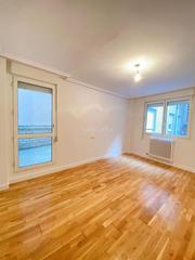 Location Appartement à Avenida del alcalde miguel castaño 18d. San claudio - la chantría / calle las fuentes