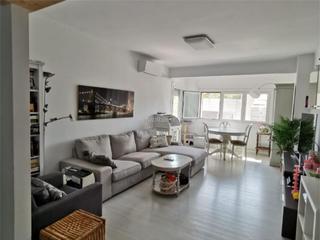 Appartement à Avinguda de fontanet 5. La bordeta / avinguda de fontanet
