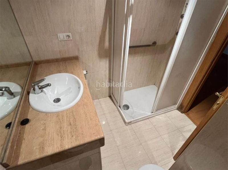 Foto f0785bfb-c100-4e9e-9c73-b069ca81b7a6. Location appartement dans calle mulhacén 14-16 dans Granada