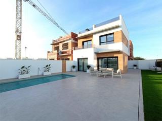 Maison à Calle arrulon 8. Benijófar / calle arrulon
