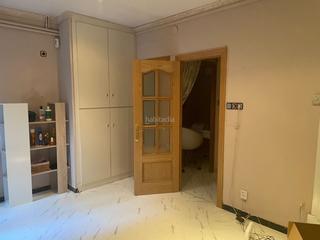 Rent Business premise in Carrer de buenos aires 32. Alquiler local