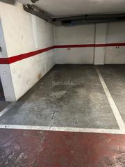 Lloguer Aparcament cotxe a Carrer del tenor masini 91. Medidas  5,41 x 2,27