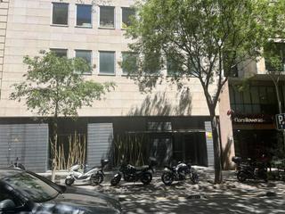 Lloguer Oficina a Carrer de pau claris 186. Dreta de l