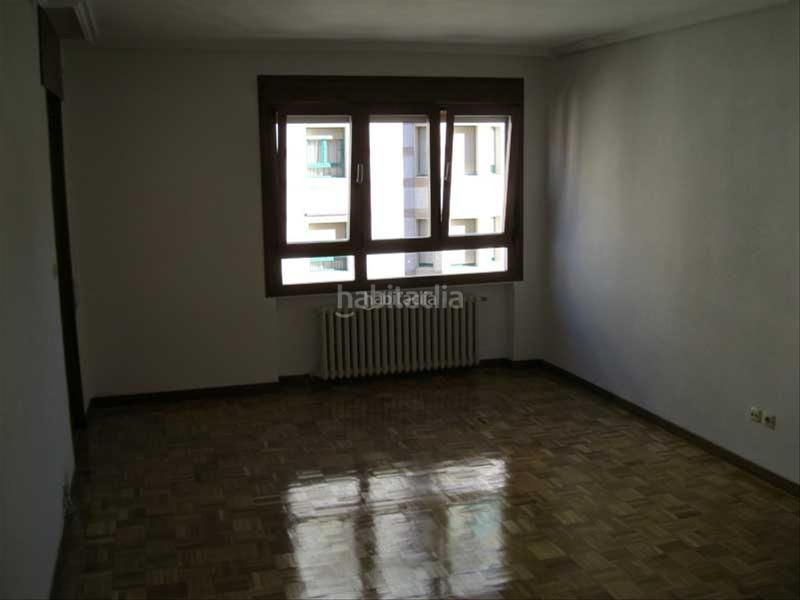 Foto 52c0df3f-8843-4204-a527-b8f3d2d6afd0. Alquiler piso en calle ultramar 2 Plaza de Toros / calle ultramar en Valladolid