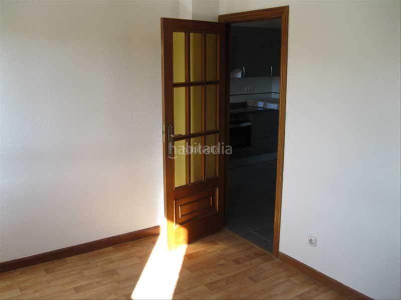 Foto 74e280d4-d5e4-4c4b-a12c-b6d37601ae0a. Rent flat in calle ultramar 2 in Plaza de Toros Valladolid