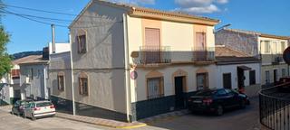 Casa adossada a Calle antonio machado 1. Cabra del santo cristo / calle antonio machado