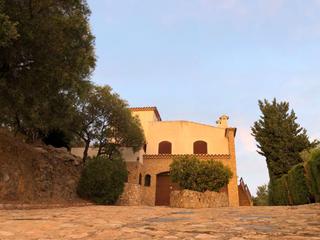 Xalet a Carrer josep maria de sagarra 2. Espectacular vivienda a 4 vientos