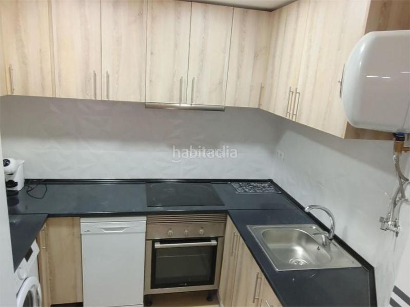 Foto 0e790167-13e2-4a9f-8b77-d55f24b02b3e. Pis a calle nardo 12 a Universidad Getafe