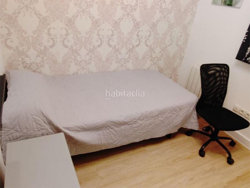 Foto 4cdccee4-dc8d-413d-9a5e-16e6878f2737. Pis a calle nardo 12 a Universidad Getafe