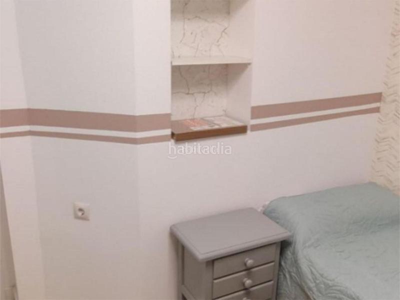 Foto 6f69fd74-e43c-479f-8bd6-a1d40fd0177c. Pis a calle nardo 12 a Universidad Getafe