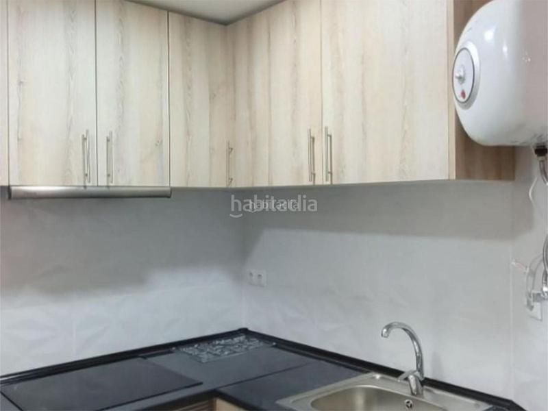 Foto bf0ab2dd-8ce1-43ec-be1f-8547cb8844a0. Pis a calle nardo 12 a Universidad Getafe