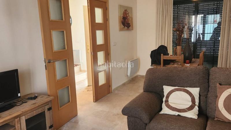 Foto 73af48c6-9591-4c5c-94fe-1da302ca8d52. Piso en calle estoril 2e duplex en Iznalloz