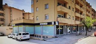 Business premise in Avinguda de sant bernat calbó 40. Buena ubicación