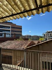 Casa en Avinguda de sant bernat calbó 12. Casa a reformar