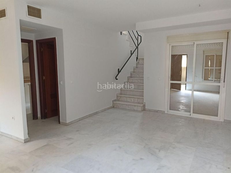 Foto 0b6a6f7e-33ce-4080-bd7e-1efd5ef69d45. Flat in calle ana fernández 8 in Villanueva del Ariscal