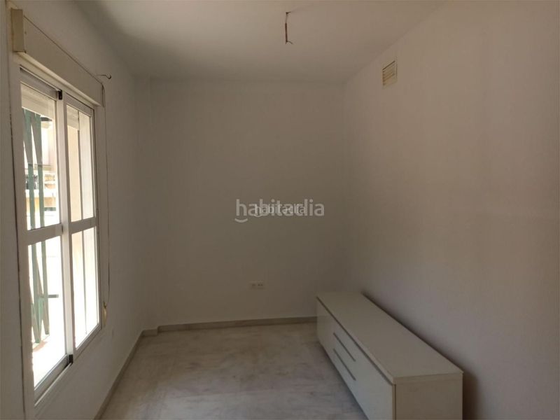Foto 23a0965d-06b7-4a98-b850-b939c84ad109. Flat in calle ana fernández 8 in Villanueva del Ariscal