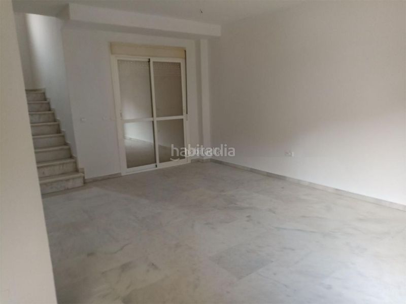Foto 5b2a4403-1a3c-471c-b40e-8e0e9769a5e0. Flat in calle ana fernández 8 in Villanueva del Ariscal