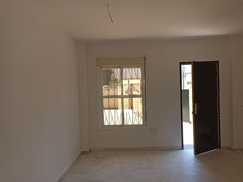 Foto fa5d9034-860d-4d69-b091-5be71a4246b4. Flat in calle ana fernández 8 in Villanueva del Ariscal